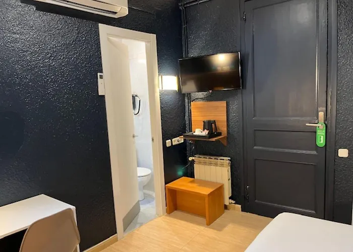 Hotel Iznajar 3*