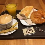 Iznajar Отель 3*