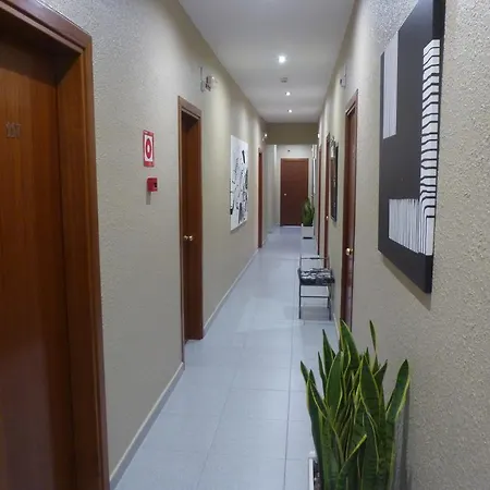 Guest house Iznajar 2*