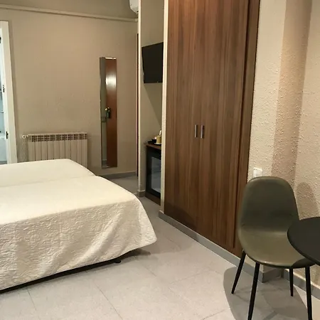 Guest house Iznajar 2*
