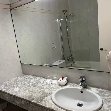 Guest house Iznajar 2*