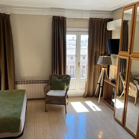 Iznajar Guest house Barcelona