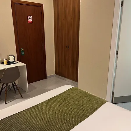 شباب إزناجار 2* برشلونة