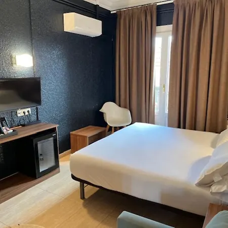 Iznajar Hotel 3*
