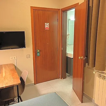 Otel Iznajar 3*