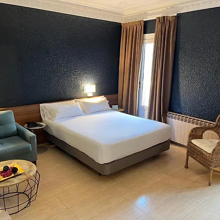 Iznajar Hotell 3*